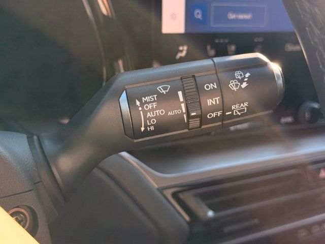 Certified 2026 Lexus TX 500h AWD w/ Technology Package image 17