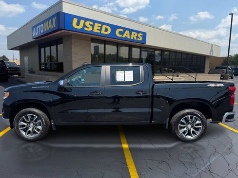 Used 2025 Chevrolet Silverado 1500 LT AWD/4WD image 8