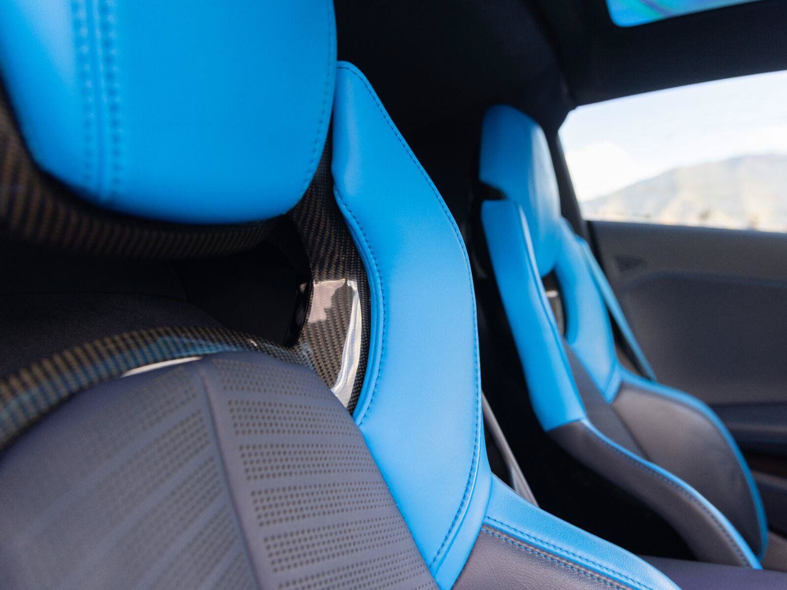 Used 2020 Chevrolet Corvette Stingray Premium Cpe w/ 3LT Preferred Equipment Group RWD image 40