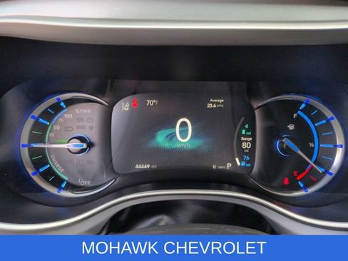 Used 2024 Chrysler Pacifica Limited FWD image 13