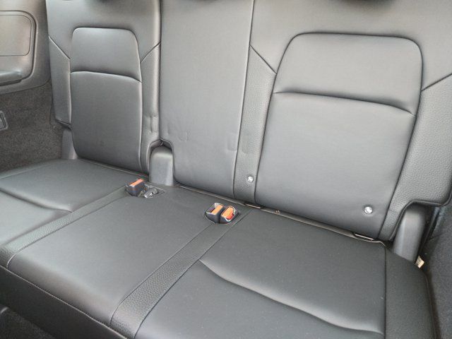 Used 2024 Nissan Pathfinder SL FWD image 30