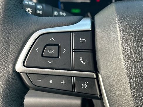 Used 2026 Toyota Sienna XLE FWD image 20