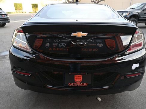 Used 2018 Chevrolet Volt LT image 10