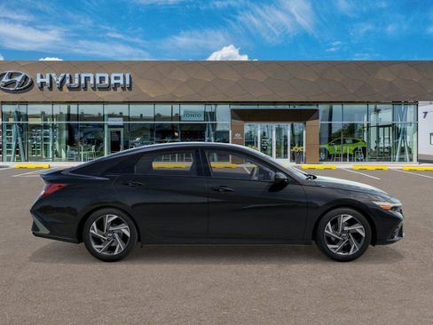 New 2026 Hyundai Elantra SEL Sport Premium w/ Cargo Package FWD image 7