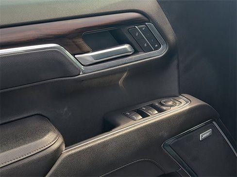 Used 2023 GMC Sierra 1500 SLT w/ SLT Premium Plus Package image 16