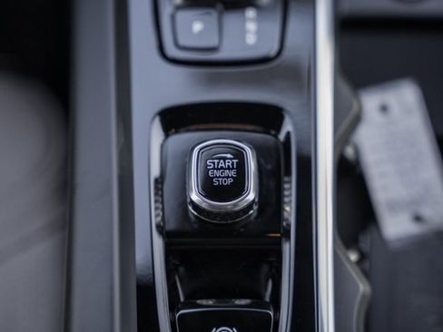 New 2026 Volvo XC60 B5 Plus w/ Protection Package Premier image 28