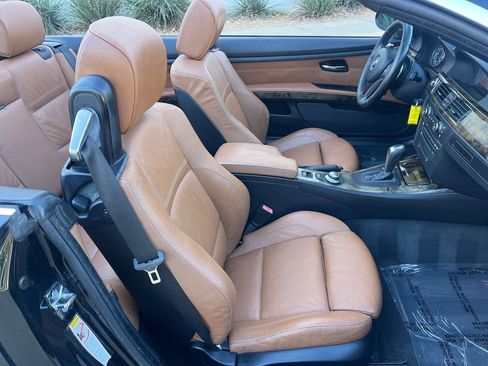 Used 2008 BMW 335i Convertible image 18