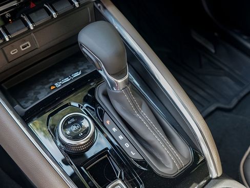 New 2026 GMC Canyon Denali AWD/4WD image 14