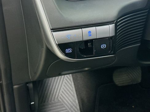 Used 2024 Hyundai Ioniq 5 SE image 17