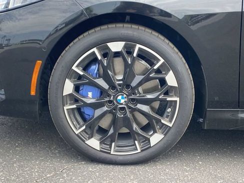 Used 2025 BMW M235i xDrive AWD/4WD image 10
