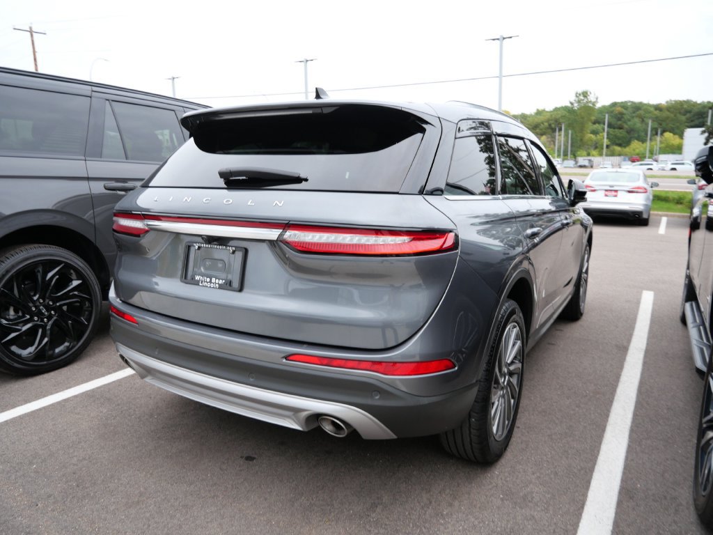 Used 2024 Lincoln Corsair Reserve w/ Equipment Group 201A FWD image 5
