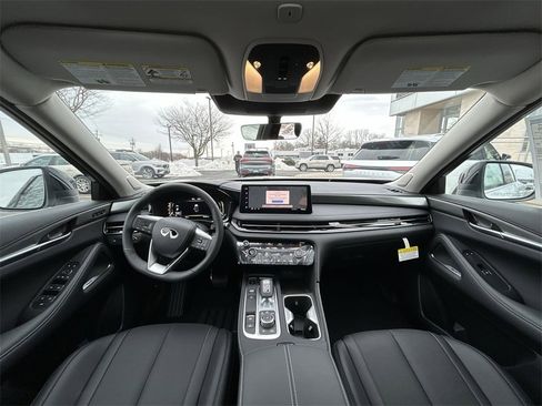 New 2026 INFINITI QX60 Luxe image 12