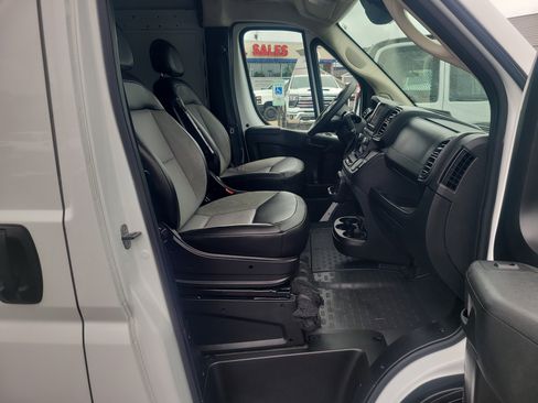 Used 2023 RAM ProMaster 2500 FWD image 17