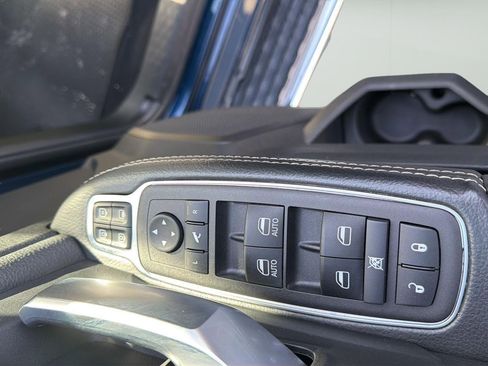 Used 2024 RAM 2500 Big Horn w/ Bed Utility Group AWD/4WD image 9