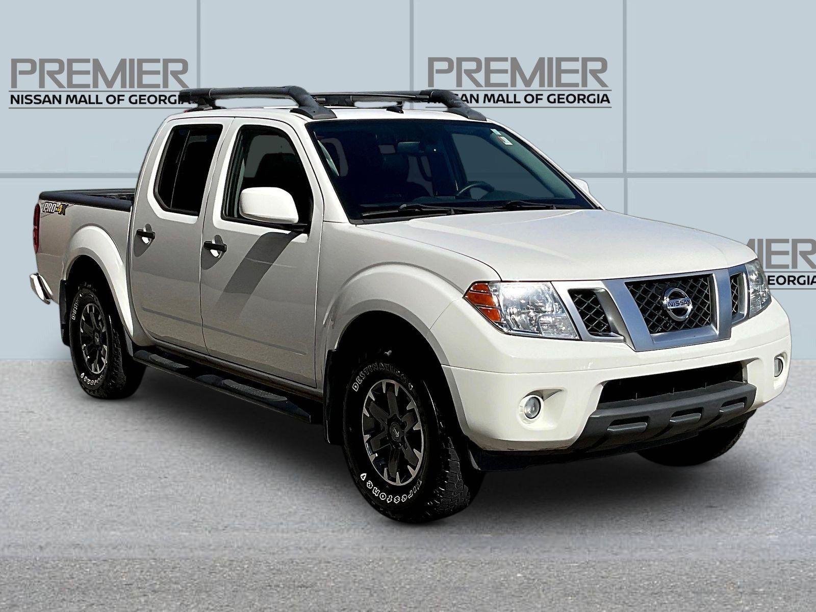 Certified 2020 Nissan Frontier PRO-4X w/ Pro-4x Utility Package AWD/4WD image 3