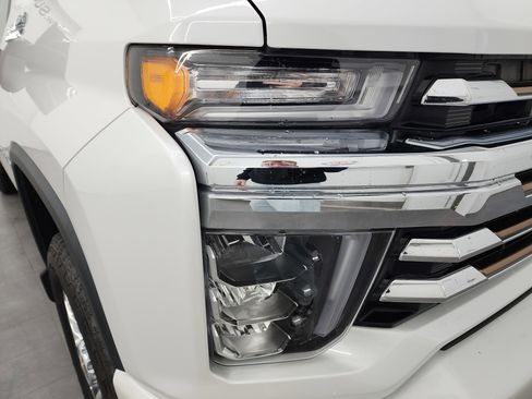 Used 2022 Chevrolet Silverado 2500 High Country w/ Safety Package II image 29