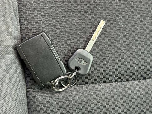 Used 2017 Chevrolet Silverado 1500 LT w/ All Star Edition image 33