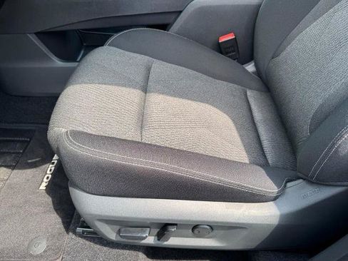Certified 2026 Nissan Rogue SV FWD image 14