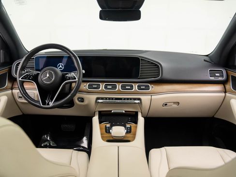 Certified 2024 Mercedes-Benz GLE 350 4MATIC w/ Winter Package image 12