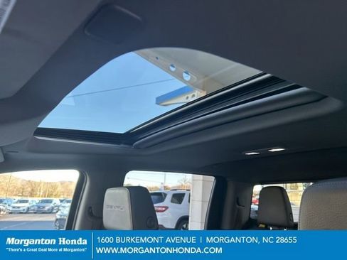 Used 2022 GMC Sierra 1500 Denali w/ Denali Reserve Package image 32