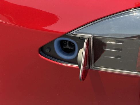 Used 2017 Tesla Model S 75D AWD/4WD image 10