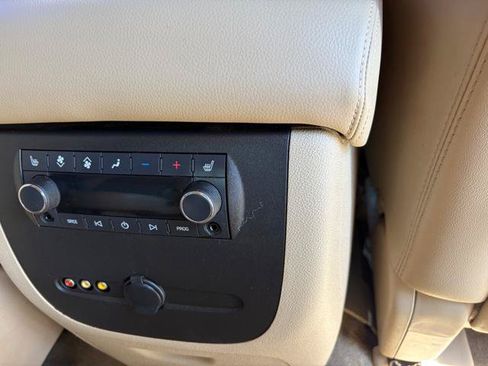 Used 2013 GMC Yukon Denali AWD/4WD image 24