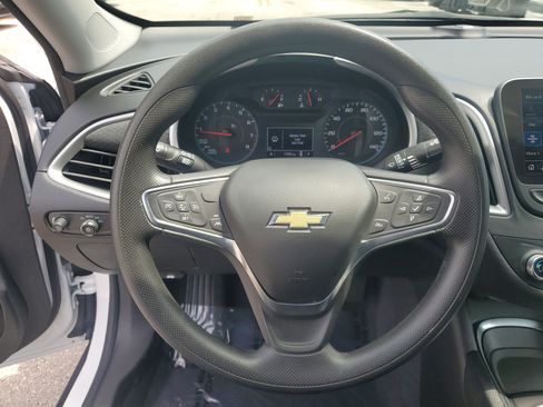 Used 2024 Chevrolet Malibu LT image 16