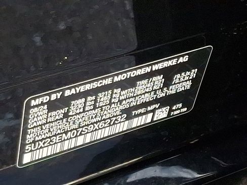 Used 2025 BMW X7 xDrive40i w/ Premium Package image 28