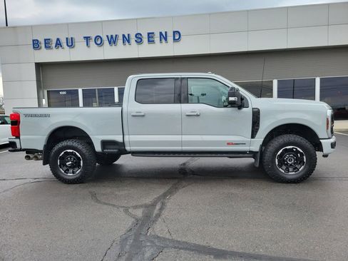 New 2025 Ford F350 Lariat w/ Lariat Ultimate Package image 3