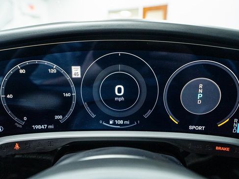 Used 2021 Porsche Taycan 4S image 40