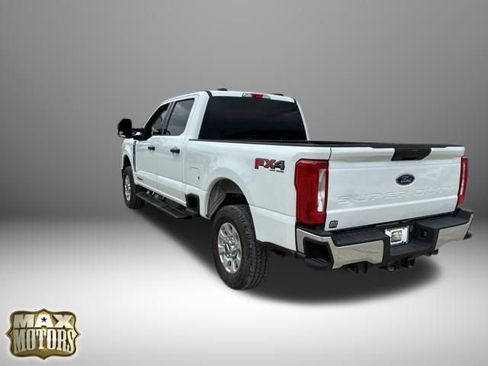 Used 2024 Ford F250 XLT w/ FX4 Off-Road Package AWD/4WD image 7