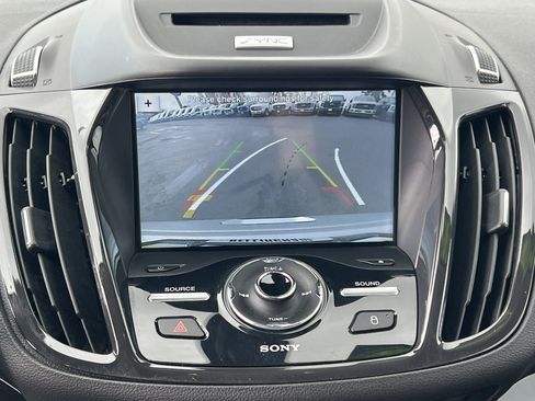 Used 2016 Ford Escape Titanium image 31