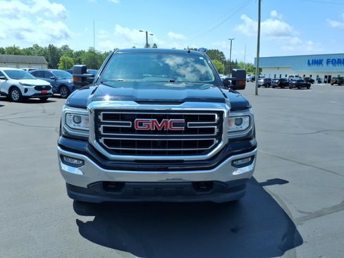 Used 2018 GMC Sierra 1500 SLE w/ Max Trailering Package AWD/4WD image 9