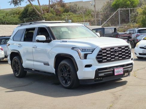 Used 2025 Toyota Sequoia Platinum w/ TRD Off-Road Package AWD/4WD image 4
