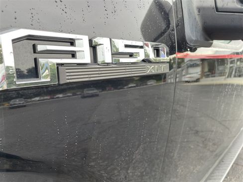 Used 2020 Ford F150 XLT w/ Equipment Group 302A Luxury AWD/4WD image 16