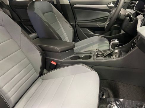 New 2026 Volkswagen Jetta SE FWD image 8