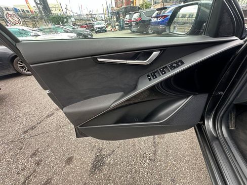 Used 2023 Kia Niro Wind FWD image 18