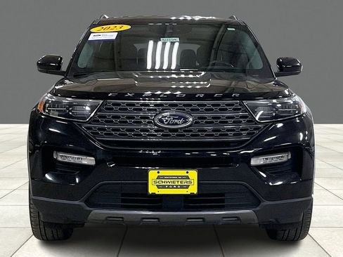 Certified 2023 Ford Explorer XLT w/ Equipment Group 202A image 3