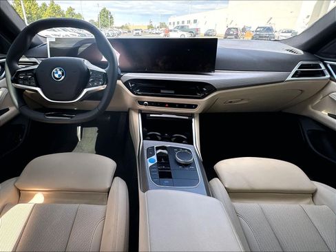 Used 2025 BMW i4 eDrive40 RWD image 10