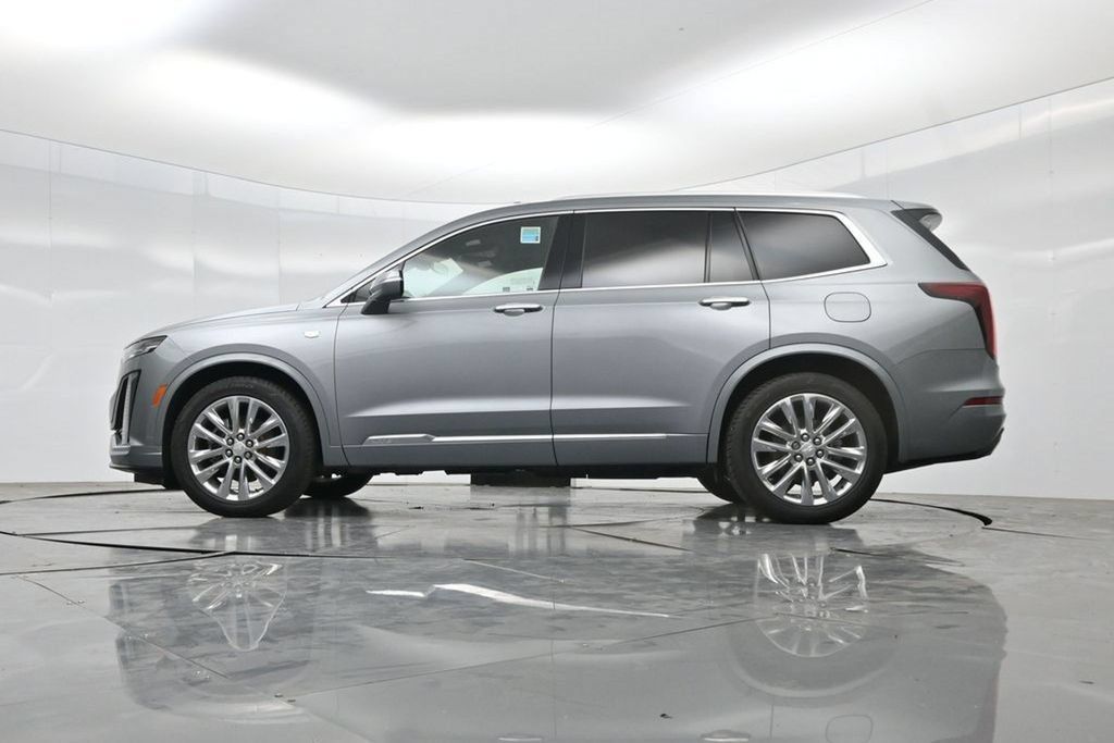Used 2023 Cadillac XT6 Premium Luxury FWD image 58