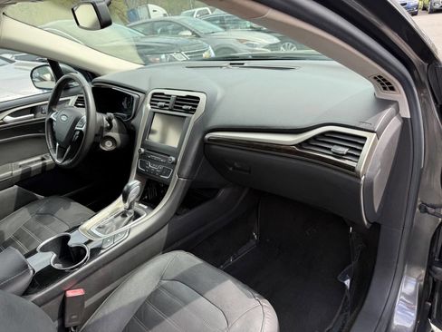 Used 2016 Ford Fusion Energi SE image 12