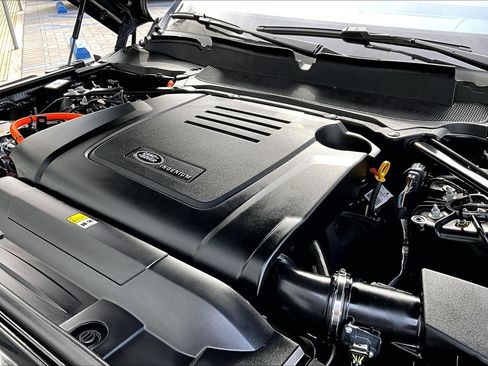 Used 2020 Land Rover Range Rover Sport HSE image 31