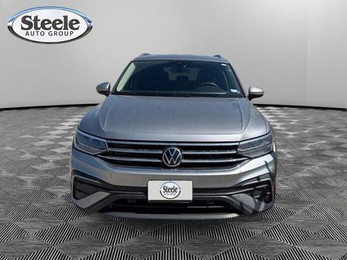 Used 2024 Volkswagen Tiguan SE image 5