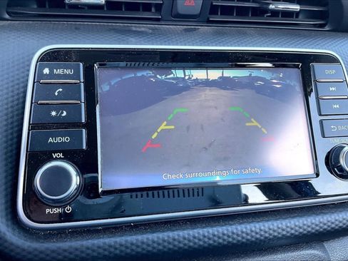 Used 2022 Nissan Kicks S FWD image 21