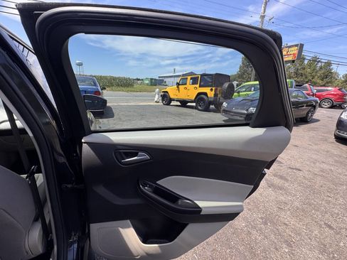 Used 2012 Ford Focus SE image 19