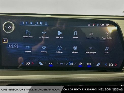 Used 2026 Chevrolet Traverse LT AWD/4WD image 15