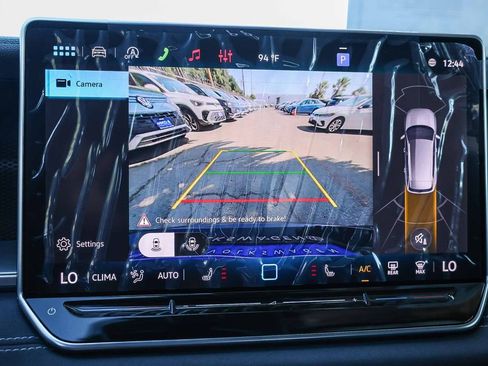 New 2026 Volkswagen Tiguan SE image 35