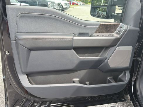 Certified 2026 Ford F350 Lariat RWD image 17