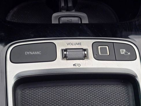 Used 2025 Mercedes-Benz GLB 250 4MATIC image 43