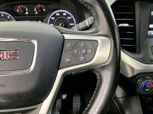 Used 2019 GMC Acadia SLE FWD image 23